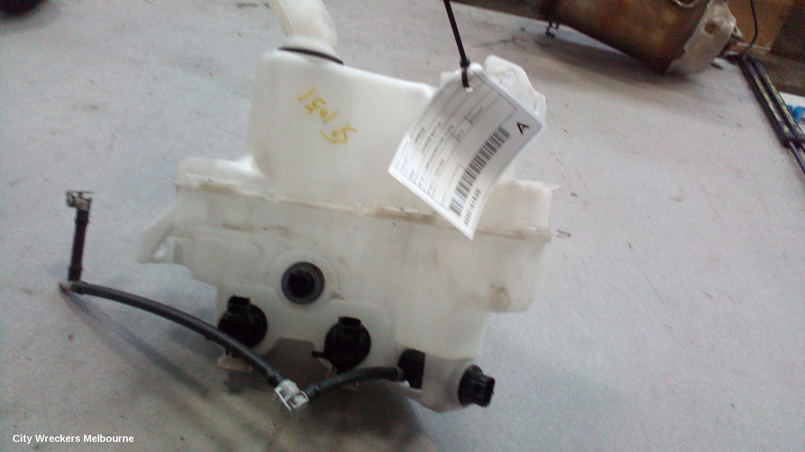 SUBARU IMPREZA WASHER BOTTLE, G5, W/ H/LAMP WASHER TYPE, 11/2016 ONWARDS - Image 2
