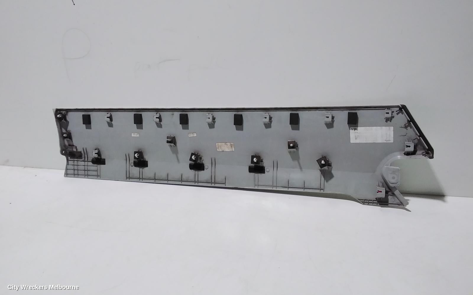 KIA CARNIVAL/GRAND CARNIVAL DOOR MOULD, RHR BODY MOULD: 95628, YP, 01/2015 - 10/2020 - Image 3