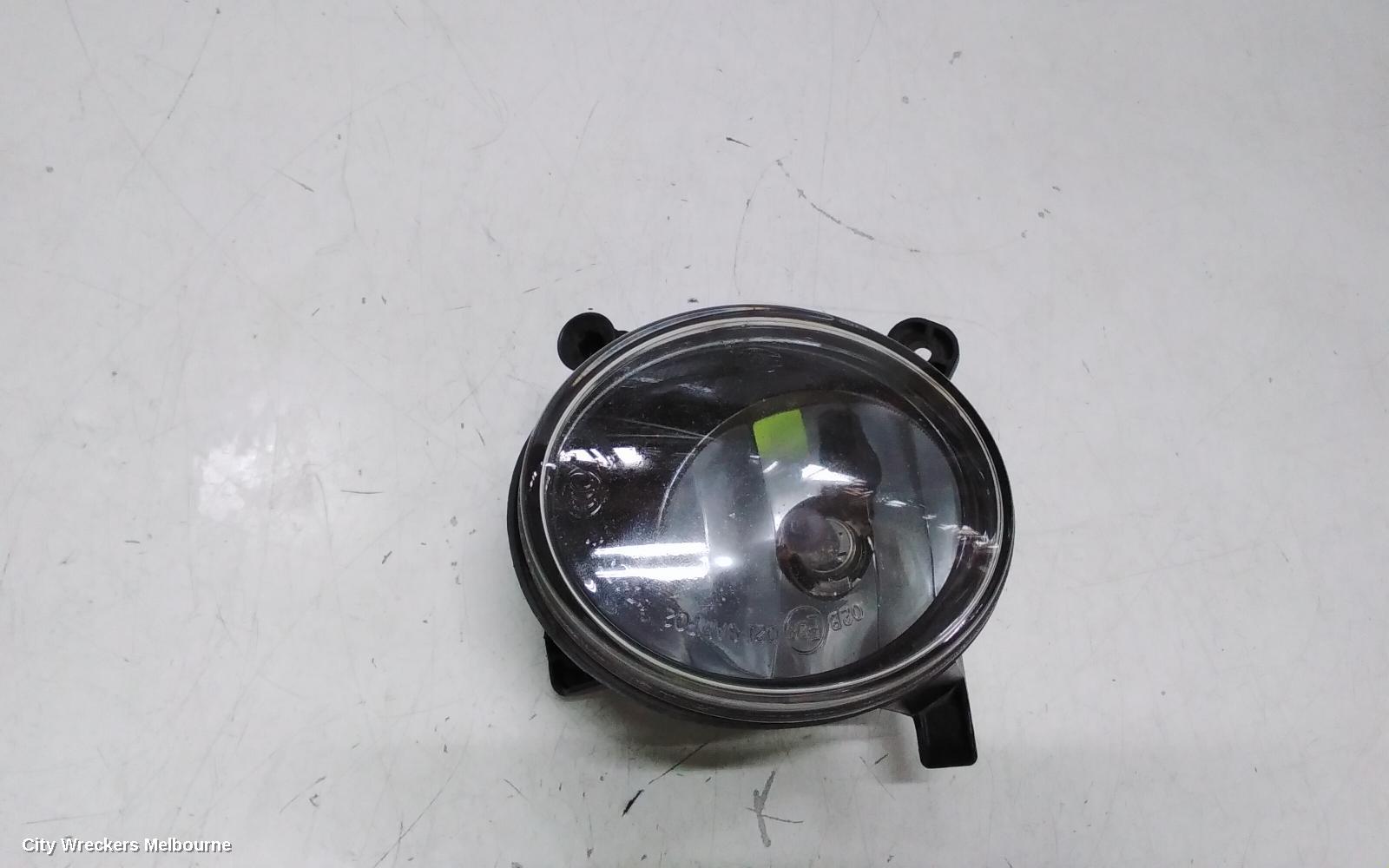 AUDI Q5 RIGHT INDICATOR/FOG/SIDE, BUMPER FOGLAMP, 8R, 03/2009 - 01/2017 - Image 1