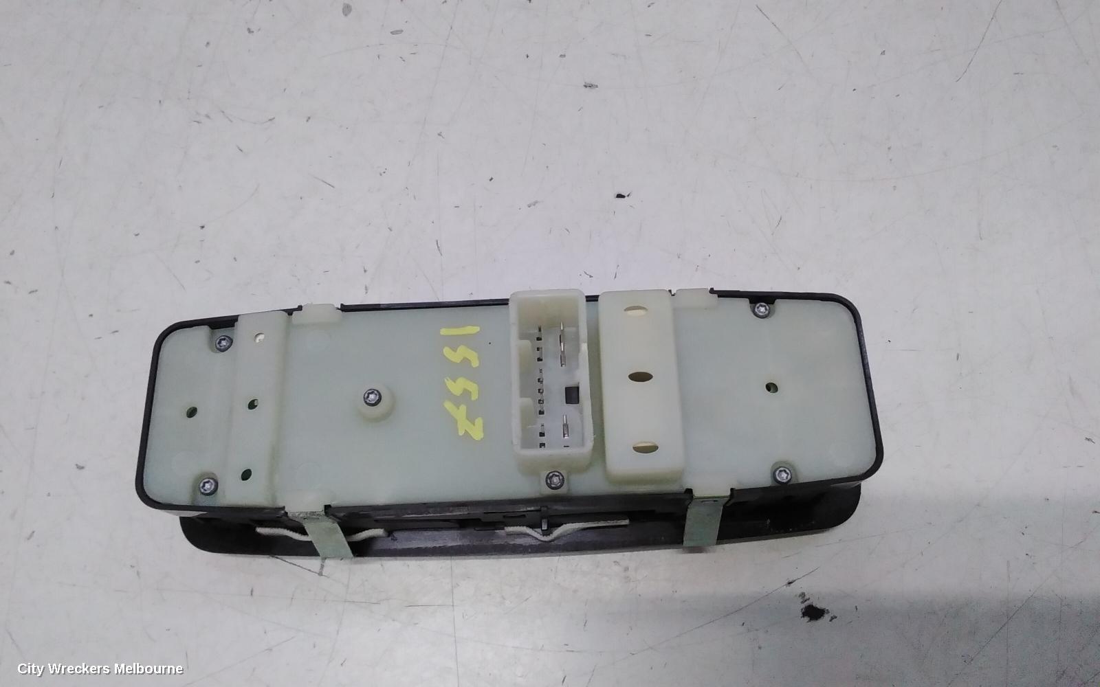 JEEP GRANDCHEROKEE PWR DR WIND SWITCH, RH FRONT (MASTER SWITCH), WK, 10/2010 ONWARDS - Image 3