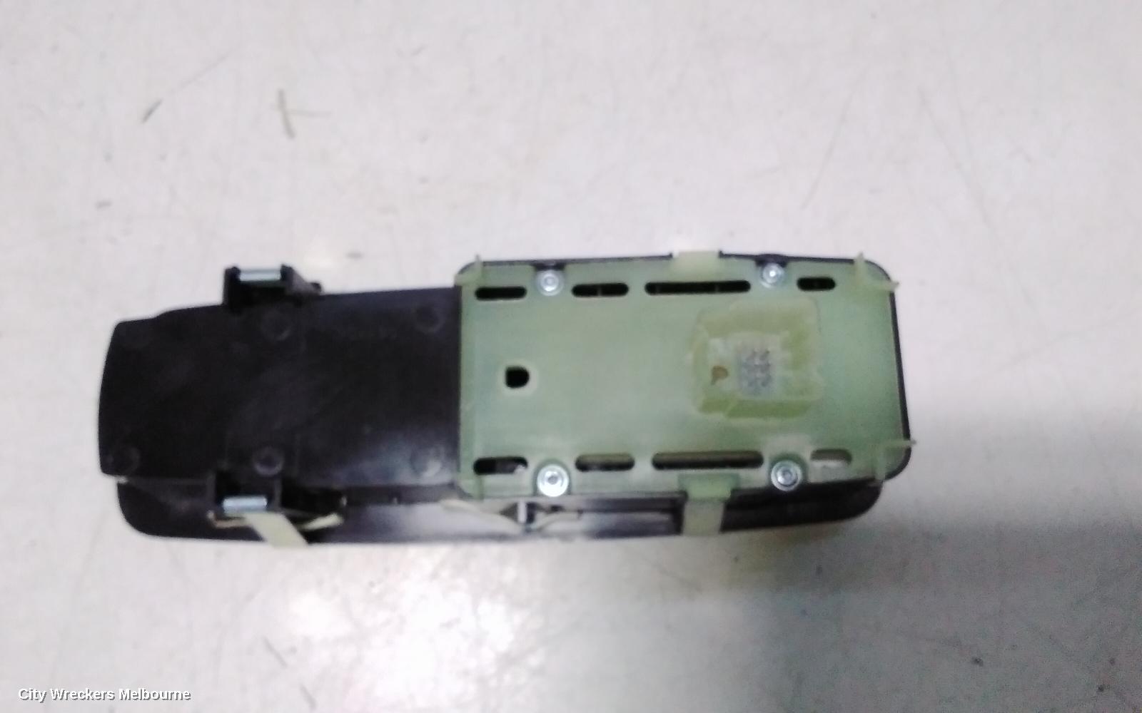 JEEP GRANDCHEROKEE PWR DR WIND SWITCH, LH FRONT, WK, 10/2010 - 02/2022 - Image 3