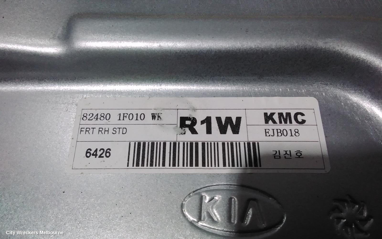 KIA SPORTAGE RIGHT FRONT WINDOW REG/MOTOR, KM, 05/2005 - 06/2010 - Image 2