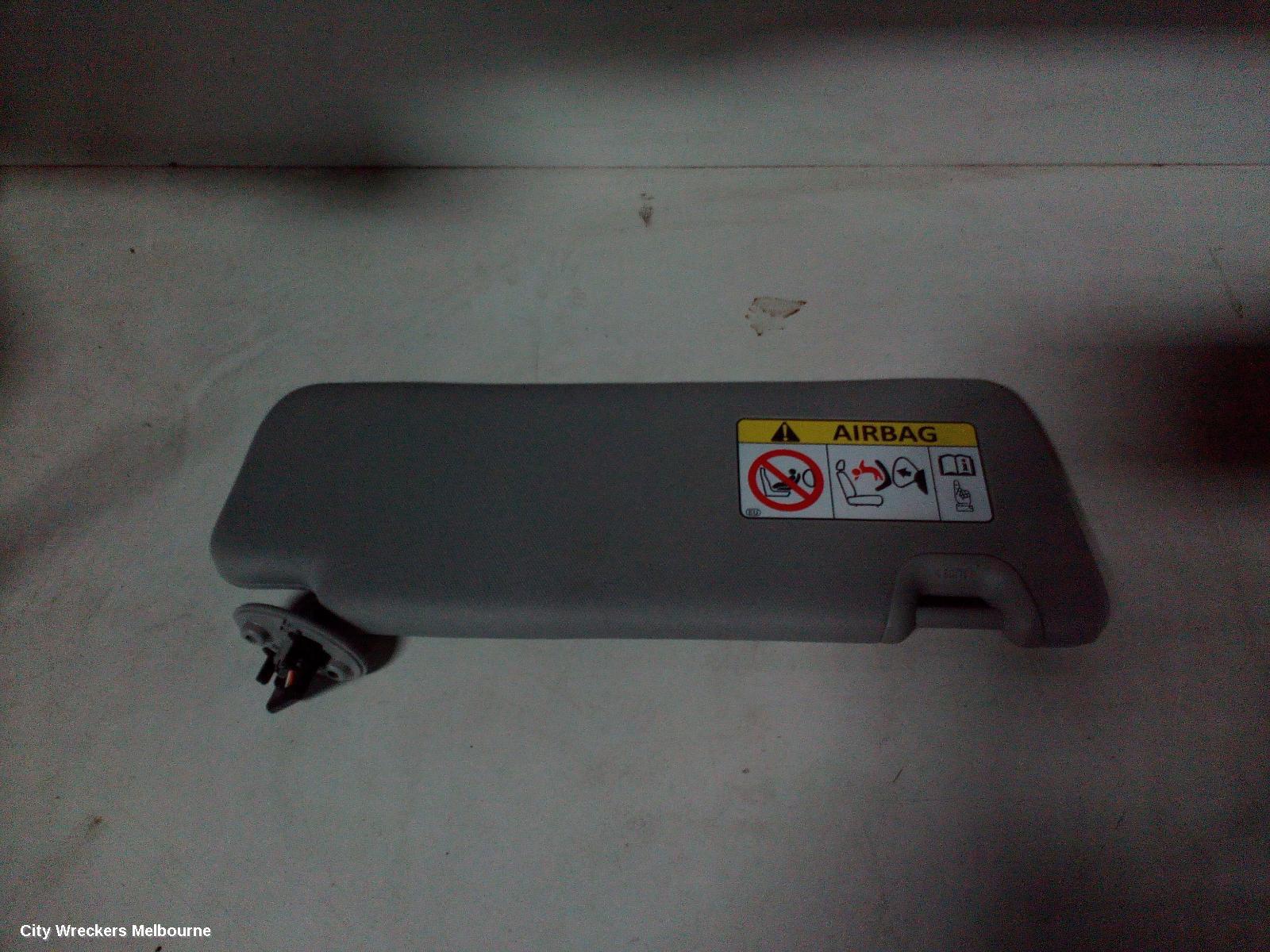 TOYOTA KLUGER SUNVISOR, GSU50/GSU55, LH SIDE, 03/2014 - 02/2021 - Image 2