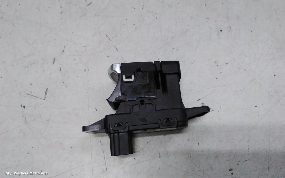 RENAULT KALEOS HANDBRAKE LEVER, XZG, 05/2016 ONWARDS - Image 3