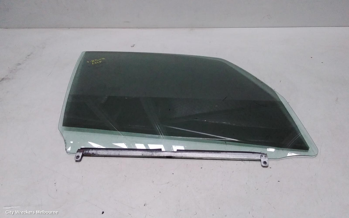 SUZUKI SX4 RIGHT FRONT DOOR WINDOW, 01/2007 - 01/2014 - Image 2