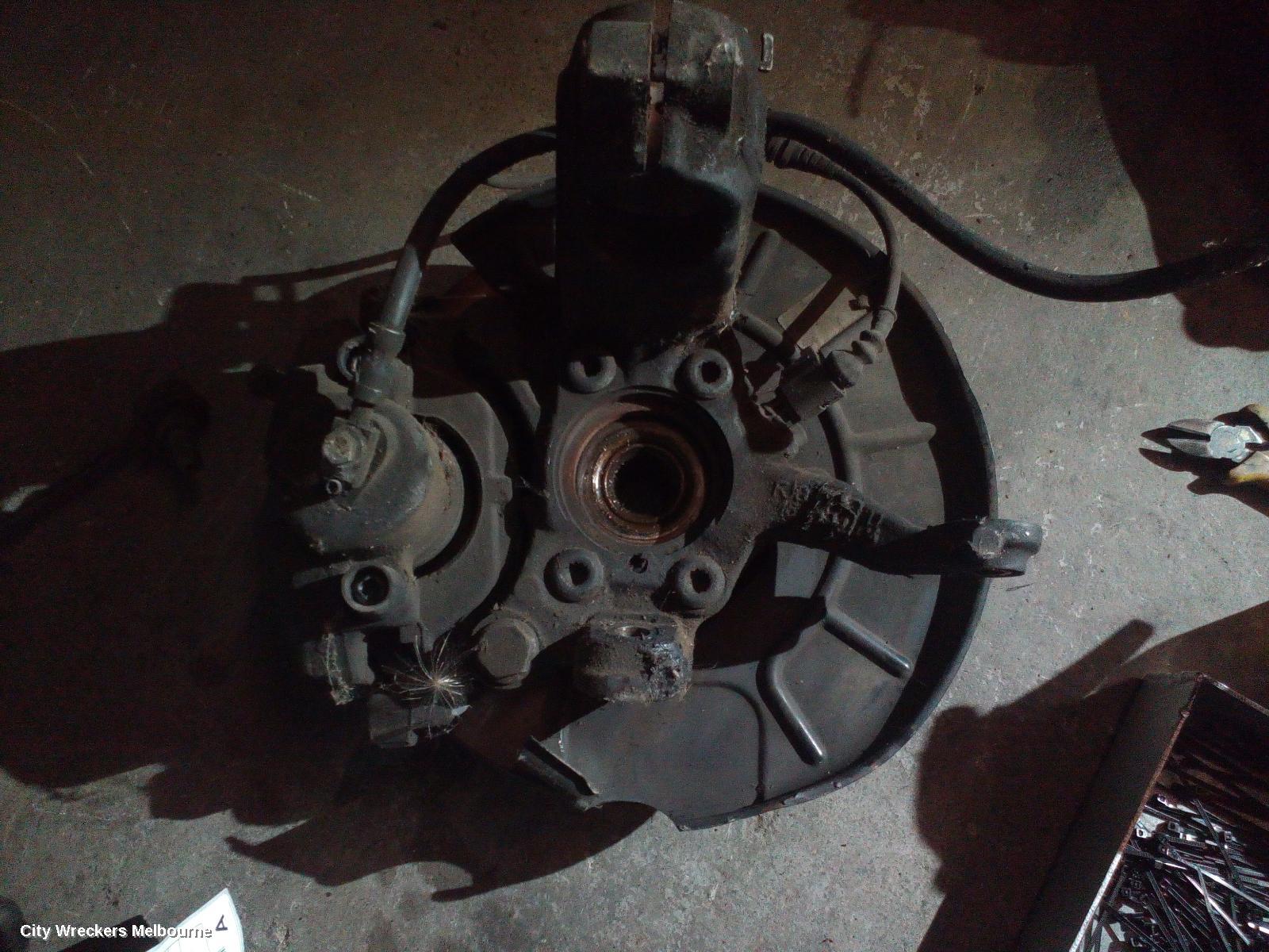 VOLKSWAGEN GOLF RIGHT FRONT HUB ASSEMBLY, GEN 5, 4 BOLT TYPE, 07/2004 - 02/2009 - Image 3