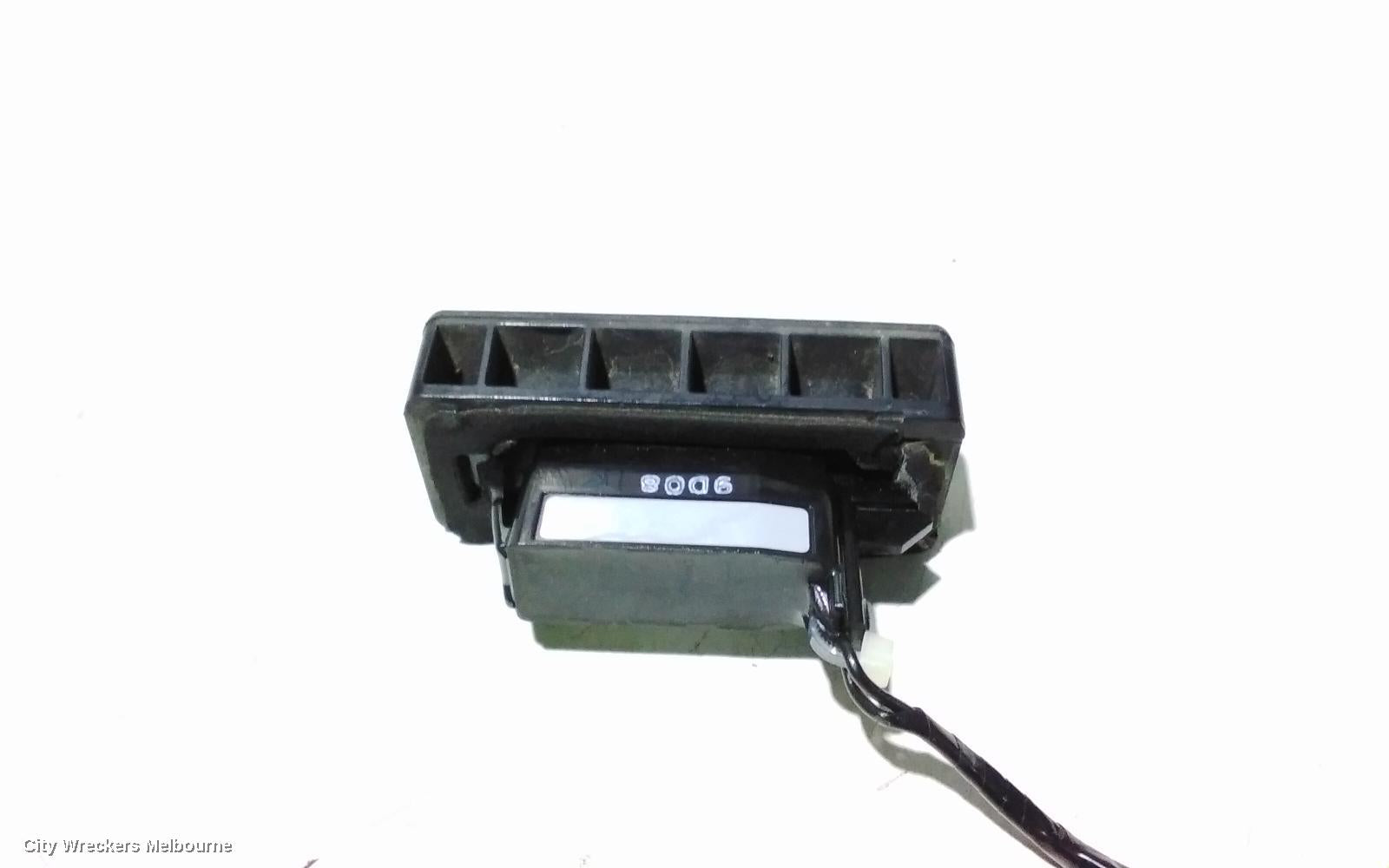 MAZDA CX3 TAILGATE HANDLE, DK, 03/2015 ONWARDS - Image 3