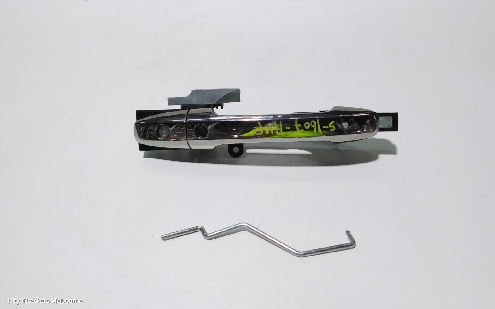 HONDA ODYSSEY DOOR HANDLE, OUTER, RH FRONT, W/ KEYLESS ENTRY TYPE, RC1, 02/2014 ONWARDS - Image 1