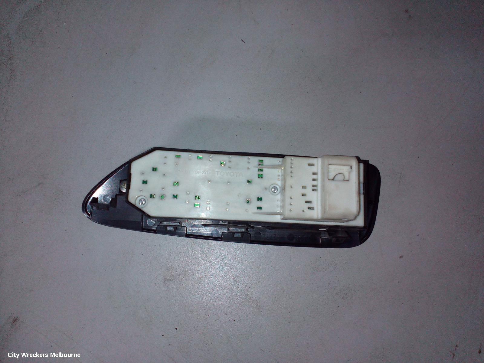 TOYOTA COROLLA PWR DR WIND SWITCH, RH FRONT (MASTER SWITCH), 4 SWITCH TYPE, HATCH, ZRE152R, 03/2007 - 09/2012 - Image 2