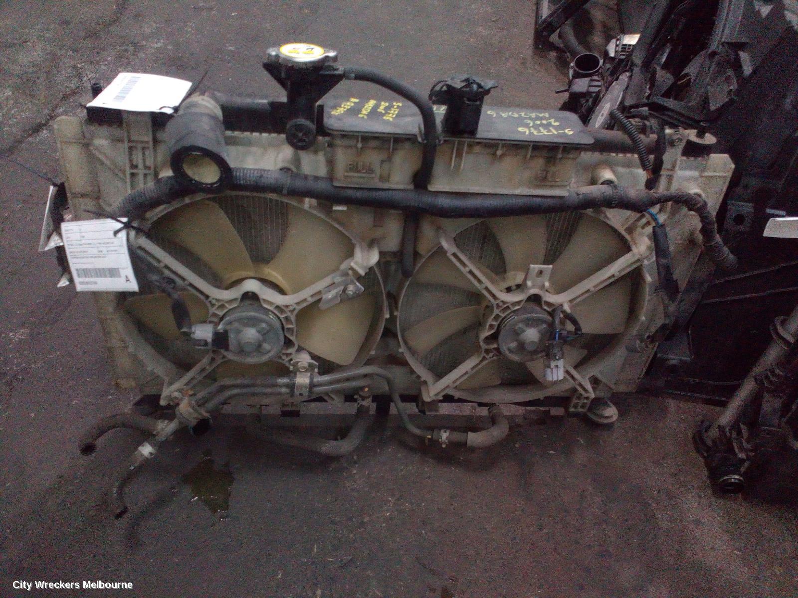 MAZDA 6 RADIATOR, AUTO, 2.3, PETROL, HAS 2 "FORK" MOUNT POINTS ON BOTTOM TANK, GG/GY, 09/2002 - 02/2008 - Image 2