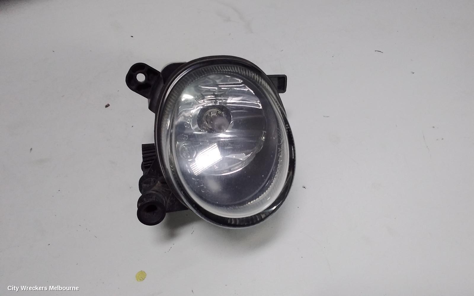 AUDI A5 RIGHT INDICATOR/FOG/SIDE, BUMPER FOGLAMP, 8T, A5/S5, RECTANGLE TYPE, NON S-LINE, 10/2011 - 11/2016 - Image 1