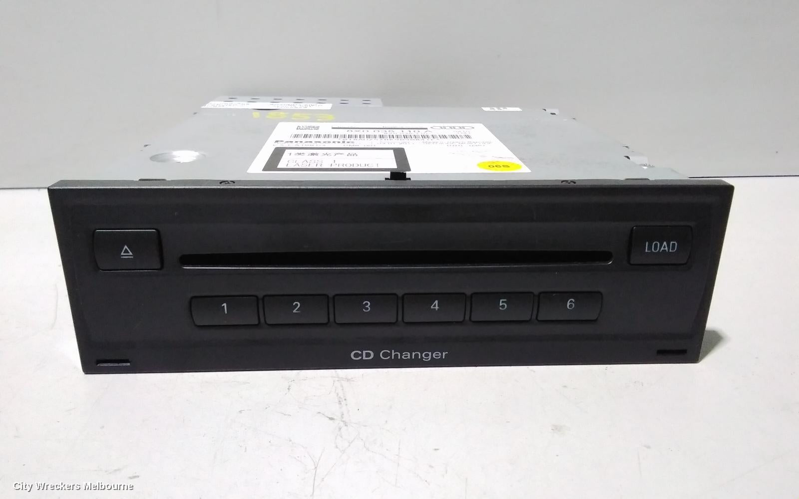 AUDI Q5 RADIO/CD/DVD/SAT/TV, CD CHANGER (IN GLOVEBOX), 8R, 03/2009 - 01/2017 - Image 2