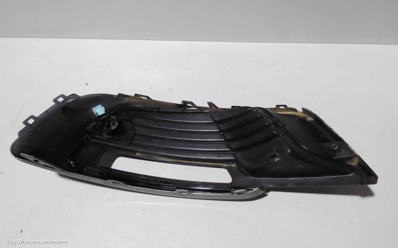 RENAULT MEGANE LEFT INDICATOR/FOG/SIDE, BUMPER FOGLAMP, X95, 07/2014 ONWARDS - Image 3