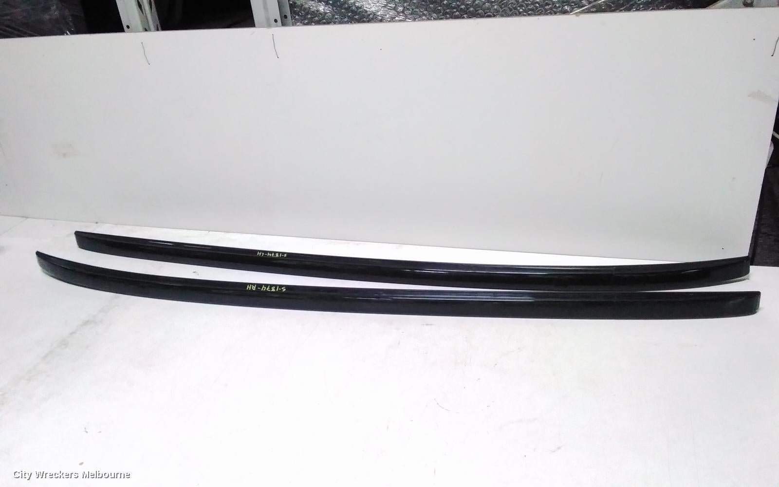 HYUNDAI TUCSON ROOF RAIL - Image 2