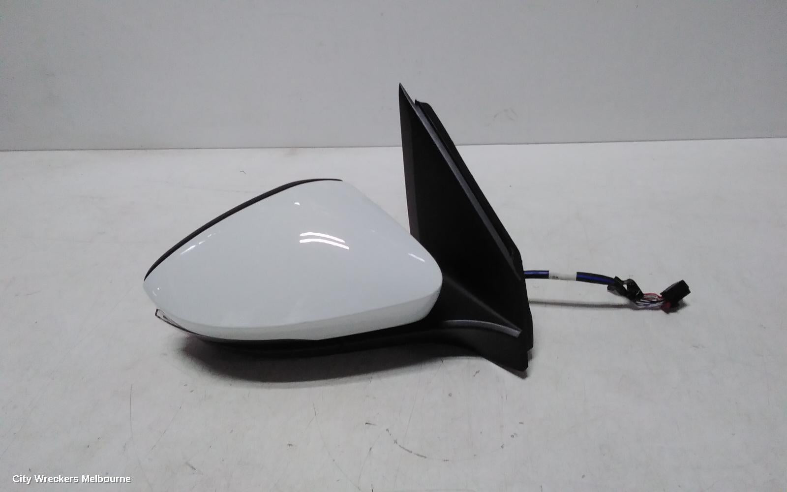 VOLKSWAGEN T-CROSS RIGHT DOOR MIRROR, C1, POWER FOLD TYPE, 01/2020 ONWARDS - Image 1