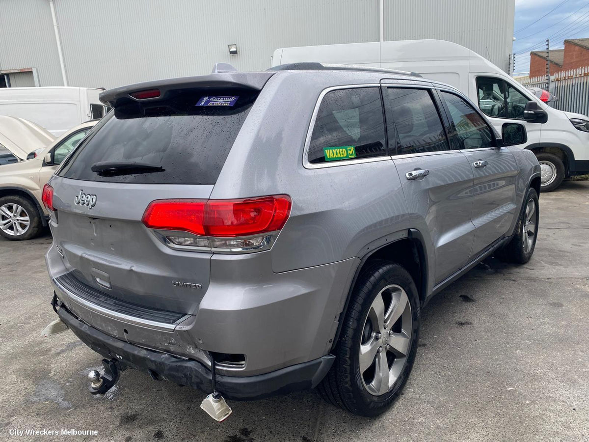 JEEP GRANDCHEROKEE LEFT FRONT DOOR, WK, NON MOULD TYPE, 10/2010 - 02/2022 - Image 3