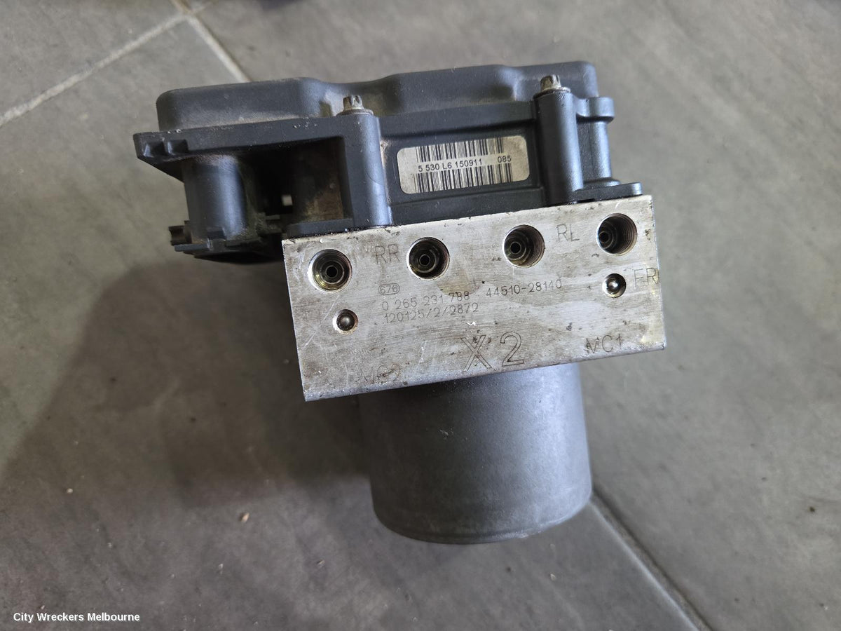 TOYOTA ESTIMA ABS PUMP/MODULATOR, XR50, P/N 4451028140, 05-19 - Image 2