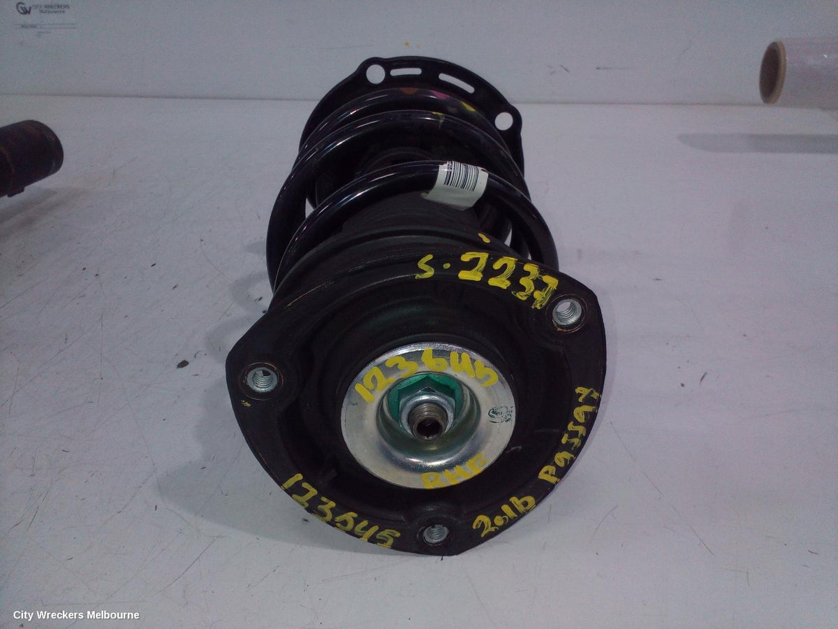 157864 - Image 1