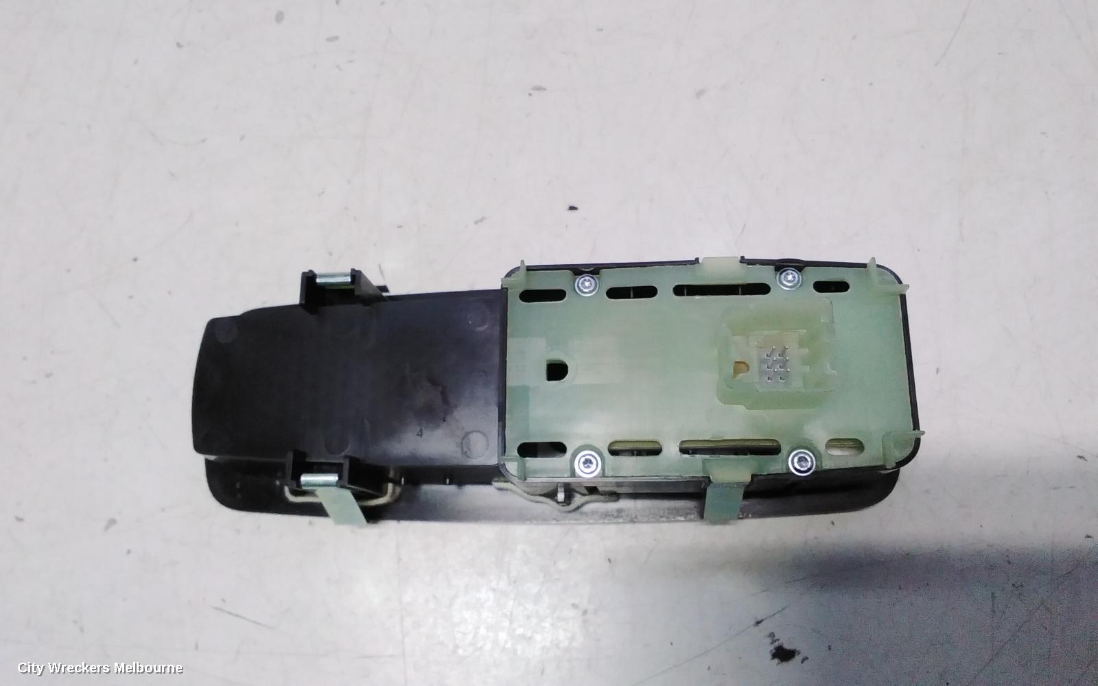 JEEP GRANDCHEROKEE PWR DR WIND SWITCH, LH FRONT, WK, 10/2010 - 02/2022 - Image 3