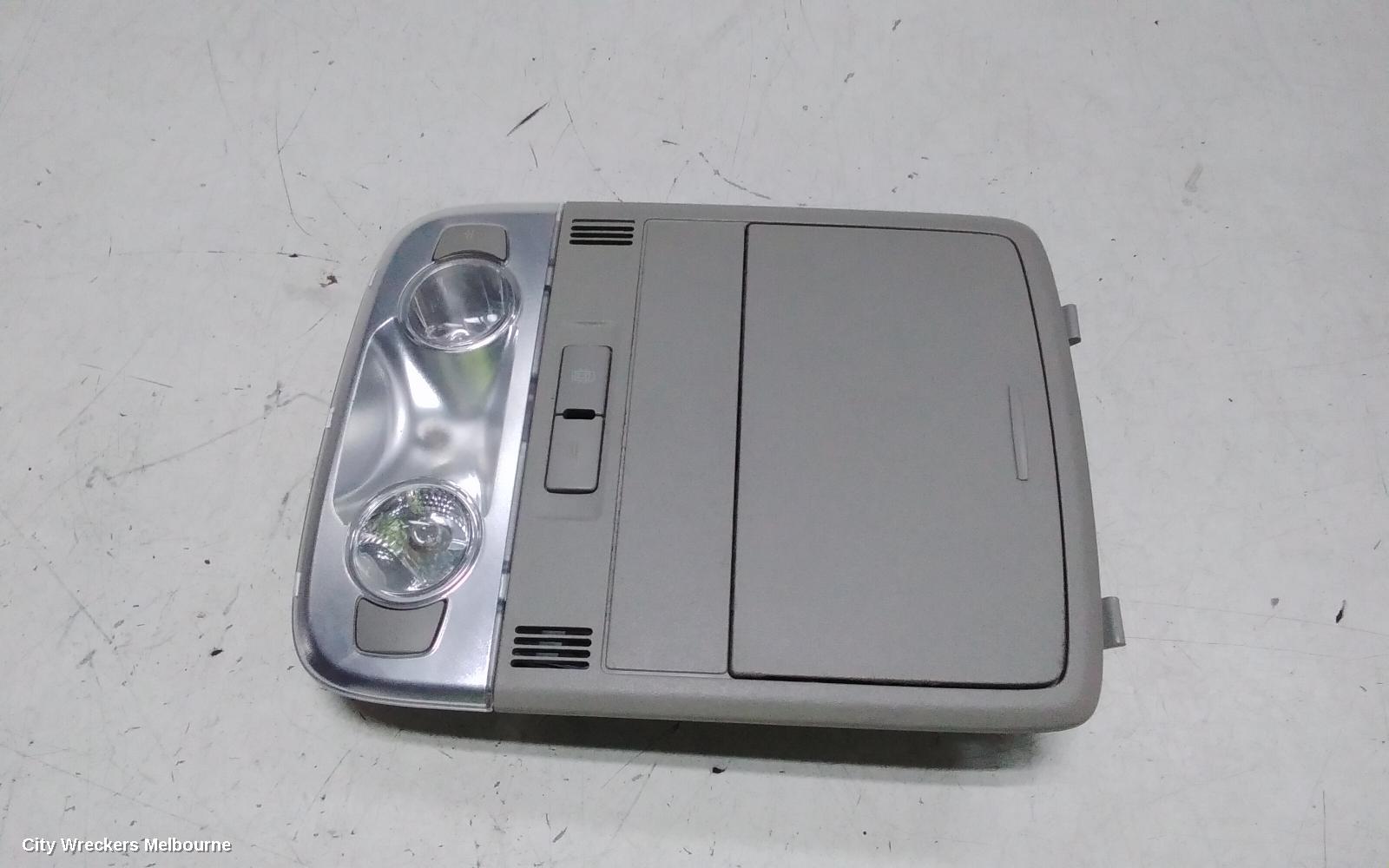 HOLDEN COMMODORE COURTESY LIGHT, FRONT, W/ SUNGLASS HOLDER TYPE, VF, 05/2013 - 12/2017 - Image 1