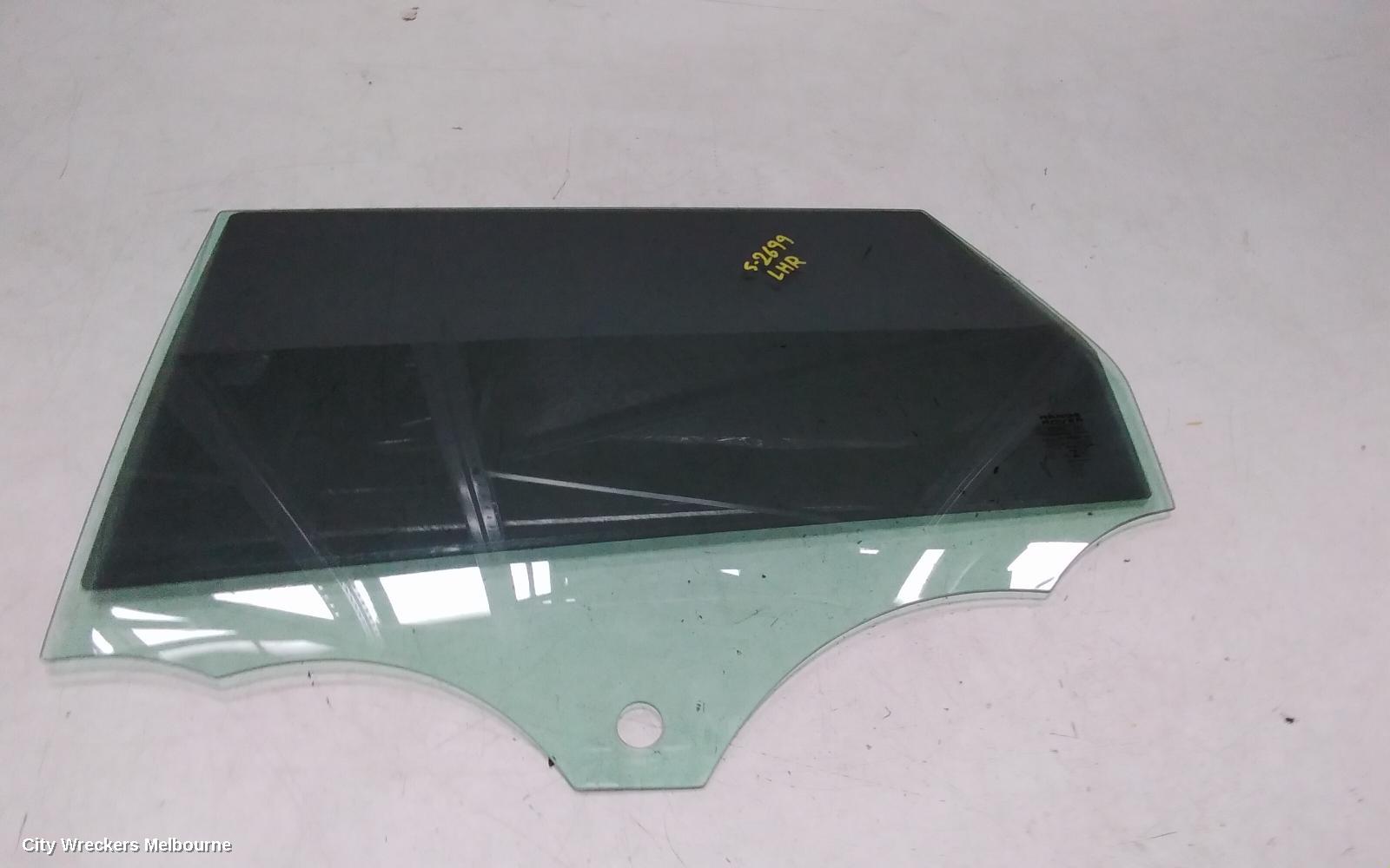 LAND ROVER RANGEROVER EVOQUE LEFT REAR DOOR WINDOW, L538, 11/2011 - 01/2019 - Image 2