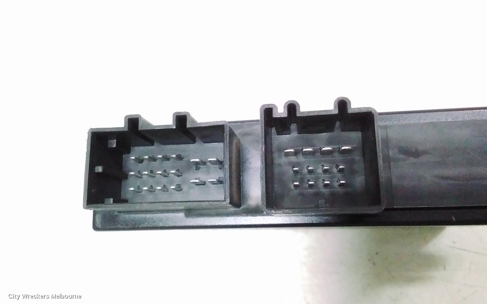 VOLKSWAGEN AMAROK, 2H, 02/2011 - 09/2022, 1K0 907 383 F TOW BAR CONTROL MODULE : 114843 - Image 3