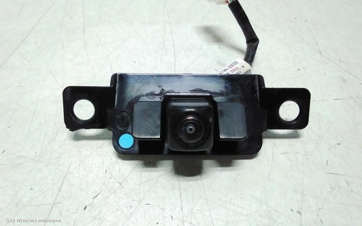 TOYOTA CAMRY REVERSE CAMERA, REVERSE CAMERA, XV70, 09/2020 - 05/2024 - Image 2