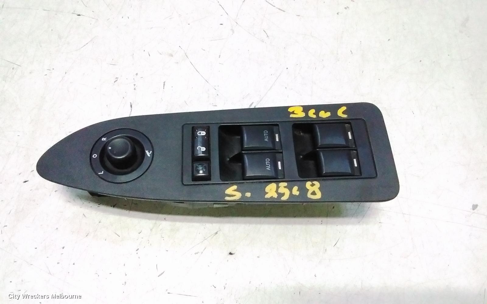 CHRYSLER 300C PWR DR WIND SWITCH, RH FRONT (MASTER SWITCH), NON ILLUMINATION, LH & RH FRONT AUTO WINDOWS, P/N 04602781AA, 11/2005 - 12/2011 - Image 2