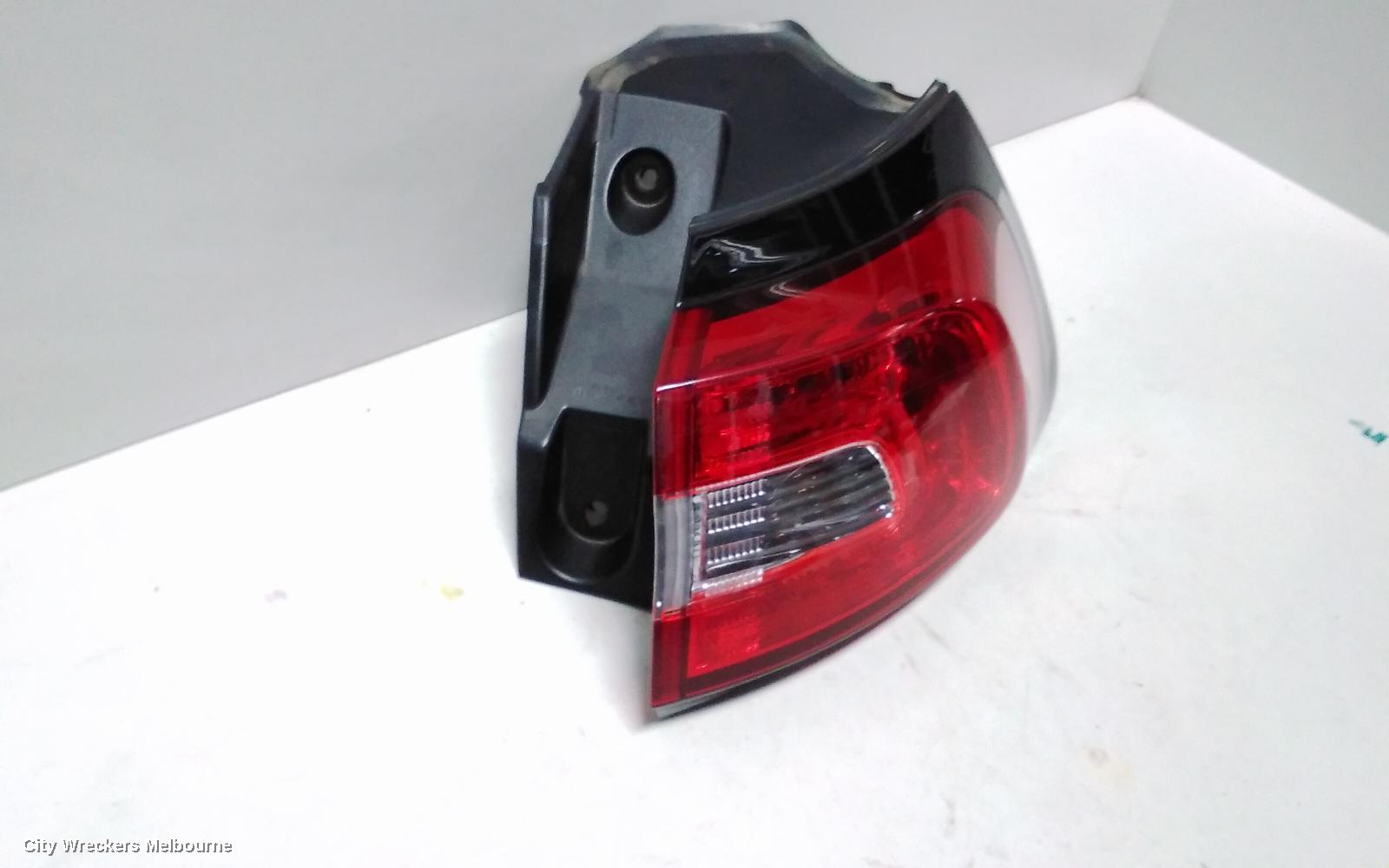 JEEP CHEROKEE RIGHT TAILLIGHT, KL, IN BODY, 02/2014 - 03/2018 - Image 3