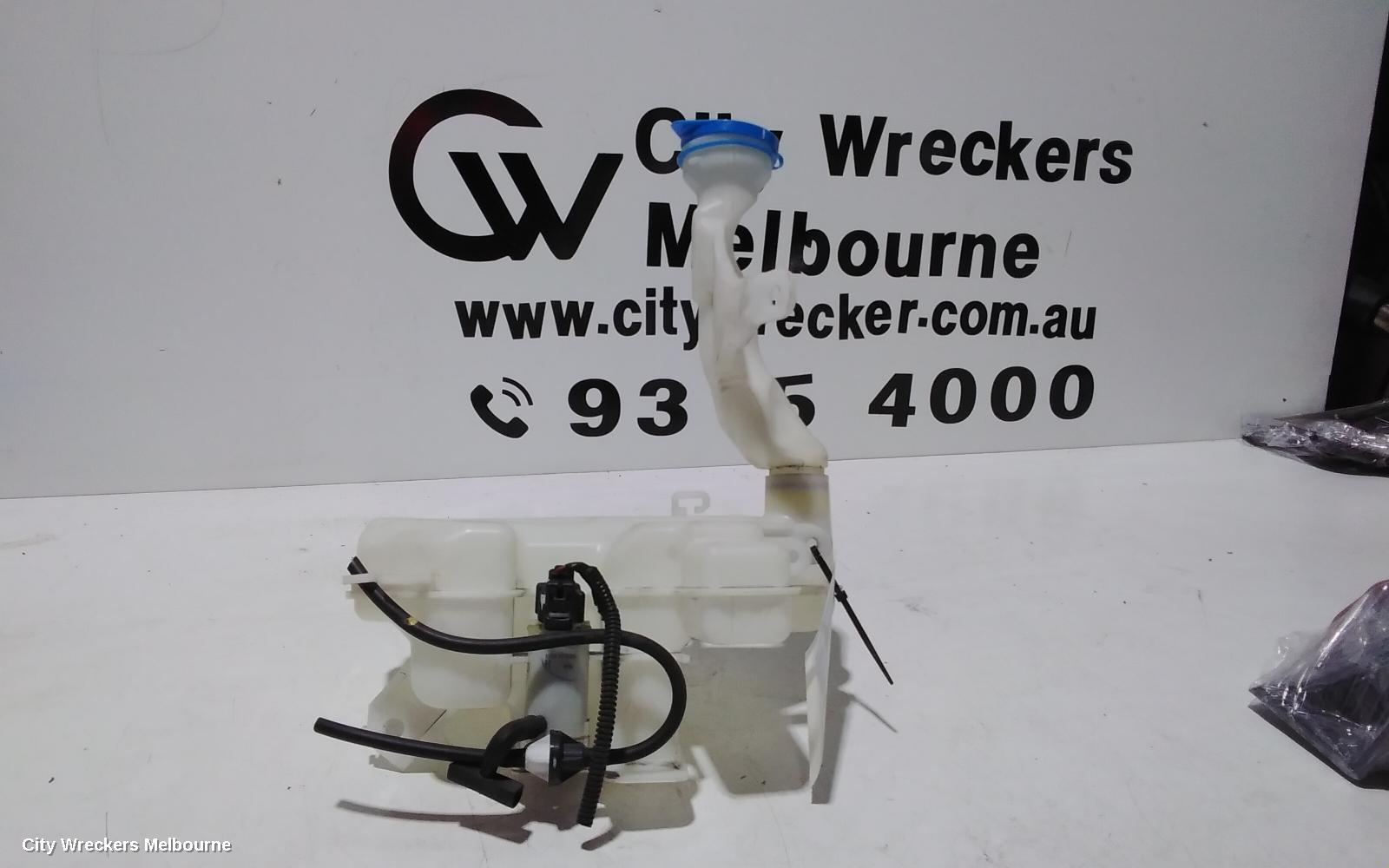 HONDA HRV WASHER BOTTLE, RU, 12/2014 - 10/2021 - Image 1