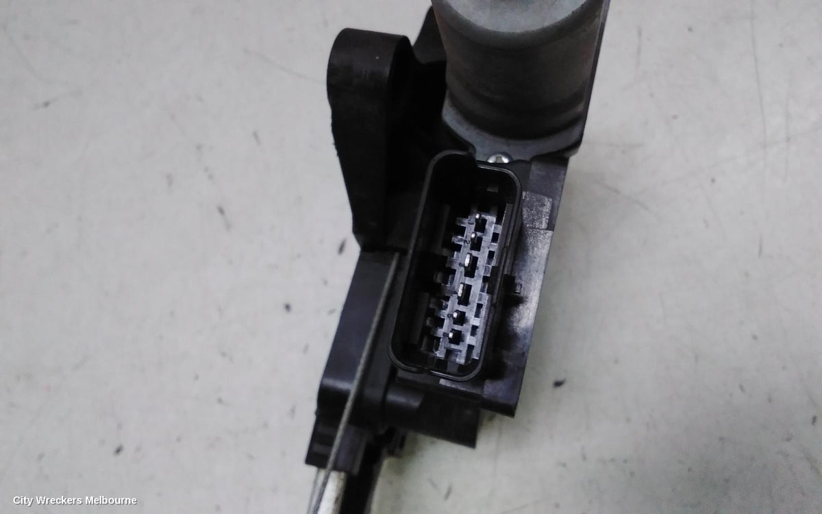 MITSUBISHI OUTLANDER RIGHT FRONT WINDOW REG/MOTOR, DOOR REG ASSY (REG AND MOTOR), ZM, 08/2021 ONWARDS - Image 3