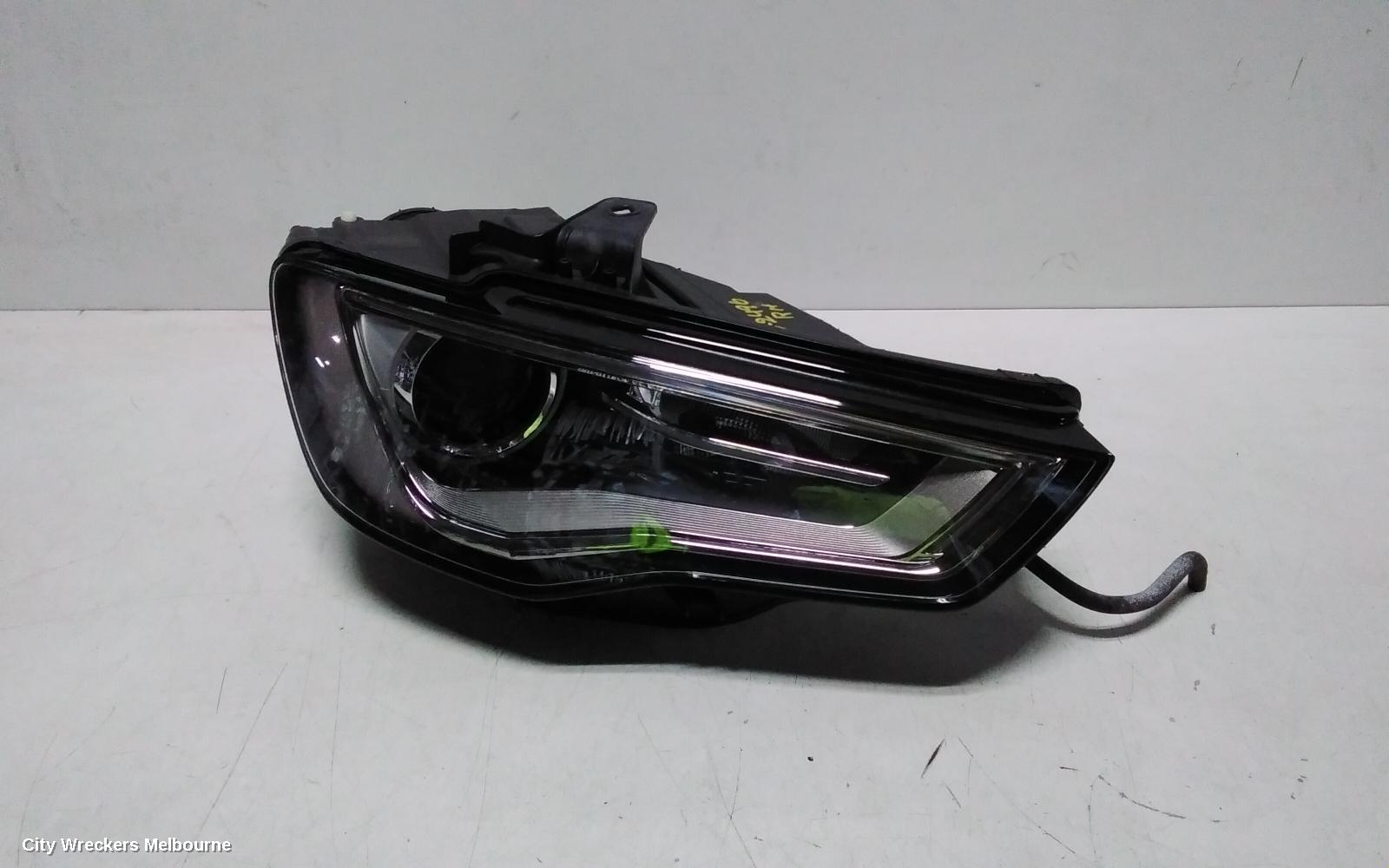 AUDI A3 RIGHT HEADLAMP, 8V, SEDAN/CABRIO, XENON TYPE, 12/2013 - 04/2016 - Image 1
