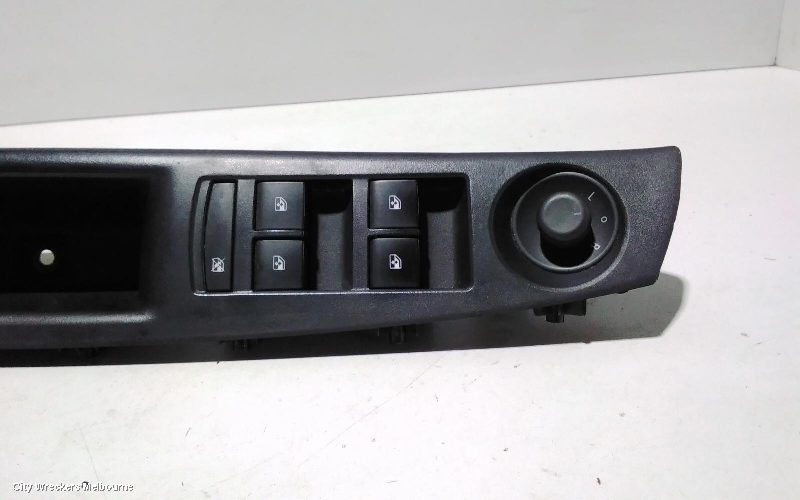 HOLDEN CRUZE PWR DR WIND SWITCH, RH FRONT (MASTER SWITCH), JG, 03/2009 - 02/2011 - Image 2
