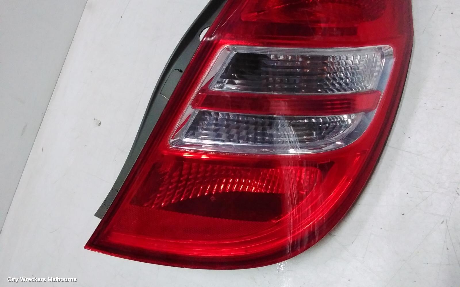 HYUNDAI I30 RIGHT TAILLIGHT, FD, HATCH, 09/2007 - 04/2012 - Image 2