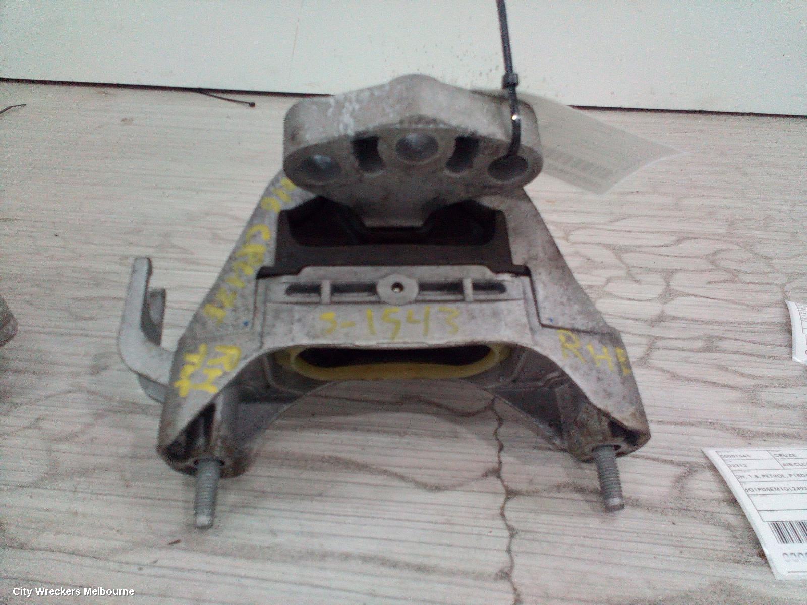 HOLDEN CRUZE MOUNT, JH 03/2011 - 01/2017 - Image 3
