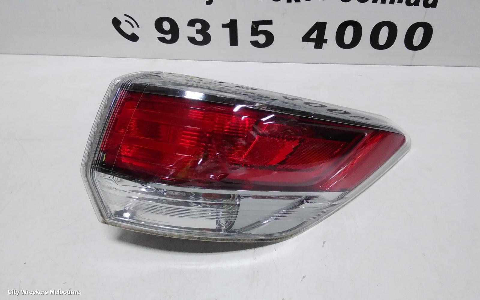 TOYOTA KLUGER RIGHT TAILLIGHT, GSU50/GSU55, 03/2014 - 10/2016 - Image 2