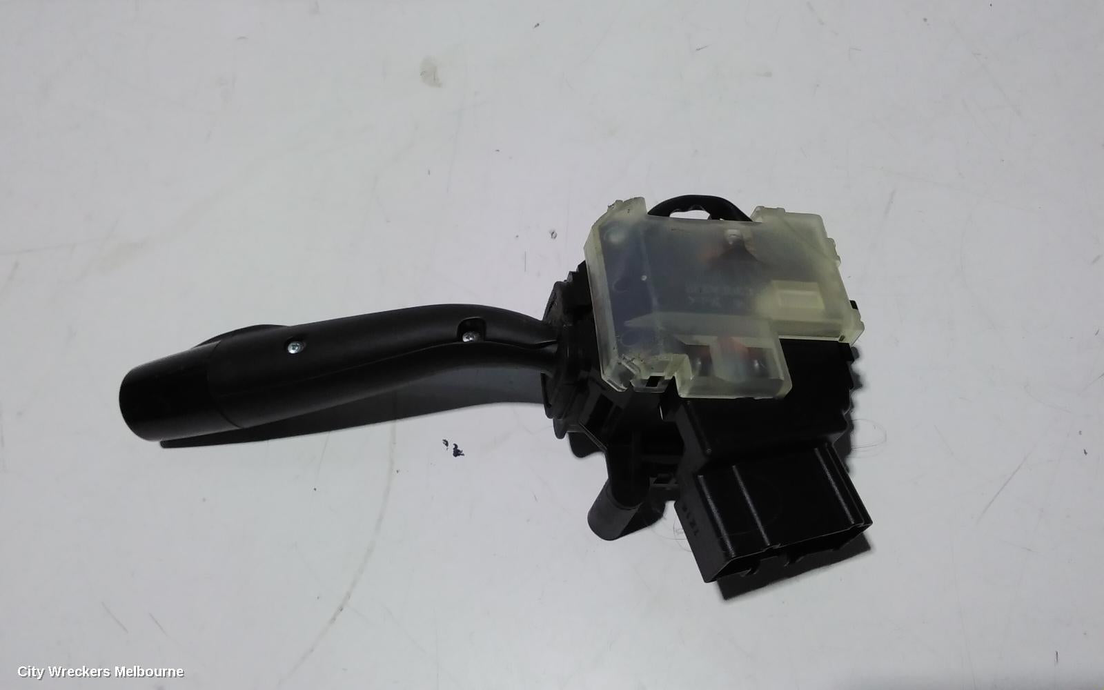 TOYOTA AVENSIS COMBINATION SWITCH, FLASHER SWITCH, NON SPOTLIGHT TYPE, ACM20R, 5DR WAGON, 12/2001 - 12/2010 - Image 2