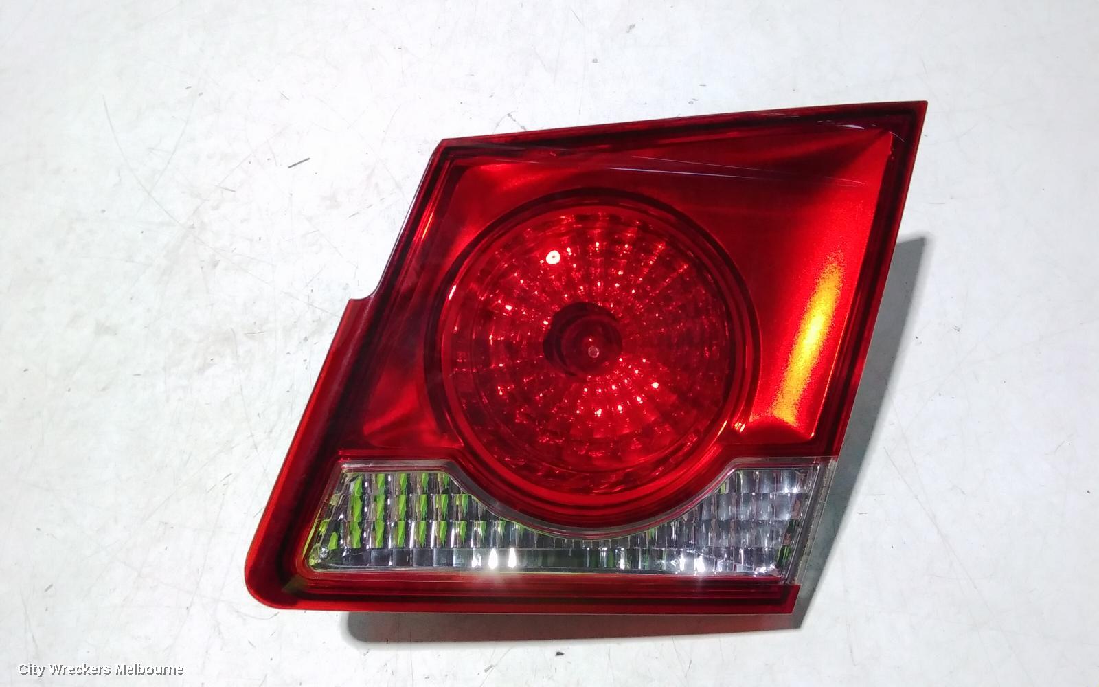 HOLDEN CRUZE REAR GARNISH, BOOTLID LAMP (RH SIDE), SEDAN, JG-JH, 03/2009 - 01/2017 - Image 2