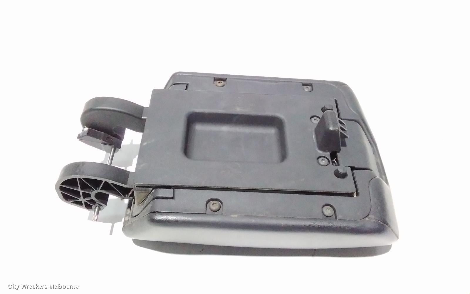 HOLDEN ASTRA CONSOLE, PJ, GTC, 12/2014 - 01/2017 - Image 3