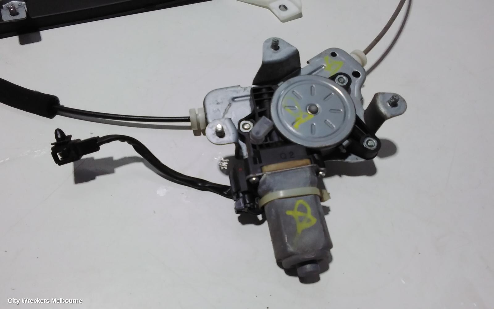 HOLDEN CAPTIVA RIGHT REAR WND REG/MOTOR, CG, MAXX TYPE (4TH LETTER VIN D), DOOR MOTOR ONLY, 2 PIN TYPE, 09/2006 - 03/2009 - Image 2
