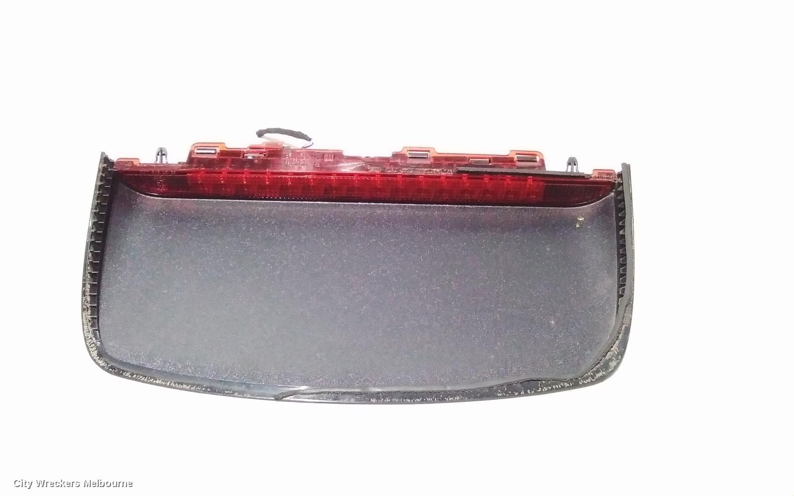 HOLDEN COMMODORE HIGH LEVEL STOPLIGHT, VF, 05/2013 - 12/2017 - Image 1