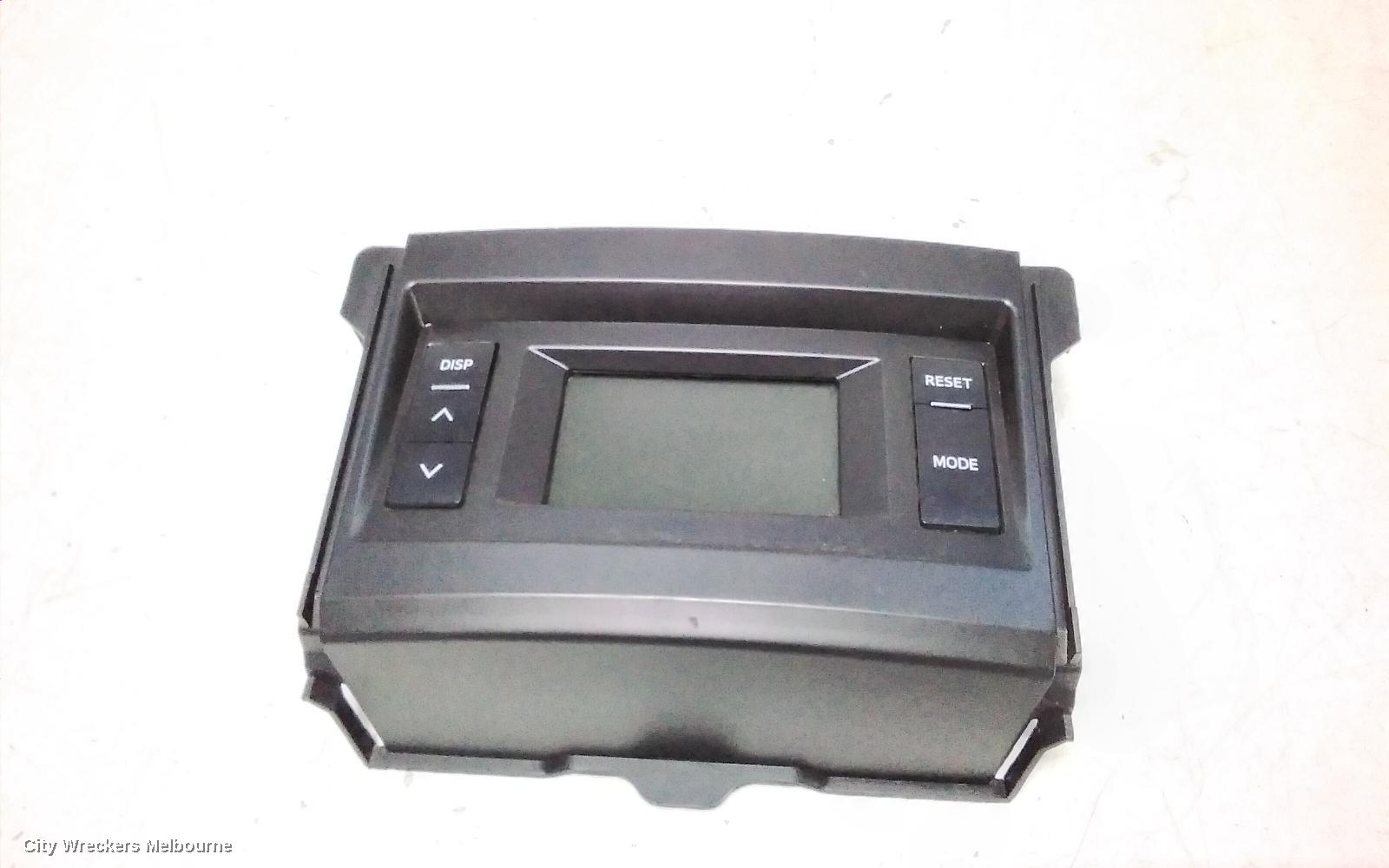 TOYOTA PRADO RADIO/CD/DVD/SAT/TV, AFTERMARKET, 150 SERIES, 08/2009 ONWARDS - Image 2