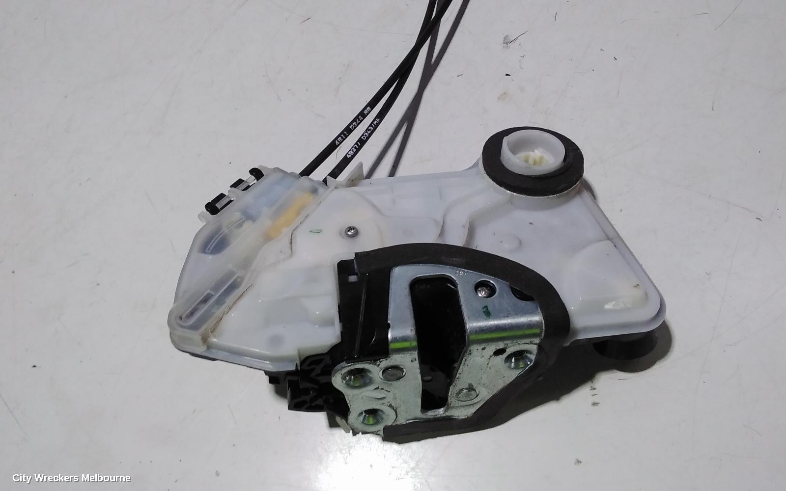 TOYOTA KLUGER DOOR/BOOT/GATE LOCK, RIGHT FRONT DOOR LOCK, GSU50/GSU55, 03/2014 - 02/2021 - Image 3