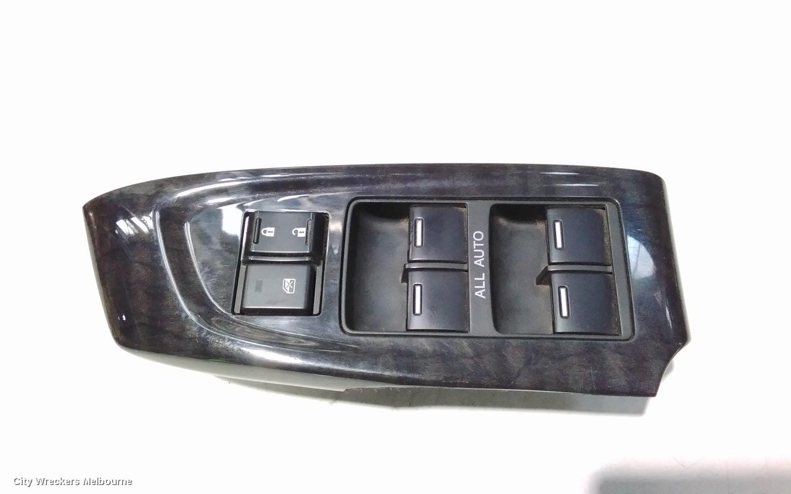 HONDA ACCORD PWR DR WIND SWITCH, RH FRONT (MASTER SWITCH), 8TH GEN, EURO (VIN JHMCU), LUXURY, 07/2011 ONWARDS - Image 1
