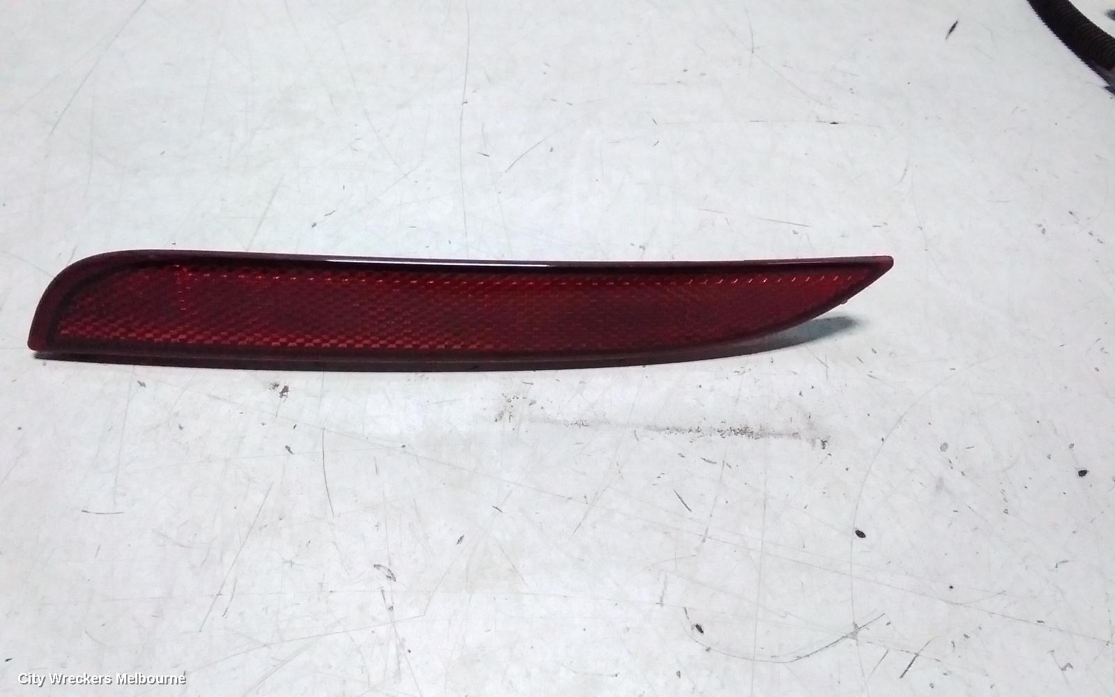 VOLKSWAGEN GOLF PLUS/SPORTSVAN LEFT TAILLIGHT, BUMPER REFLECTOR, 5M1, SPORTSVAN/PLUS, 12/2008 - 12/2014 - Image 1