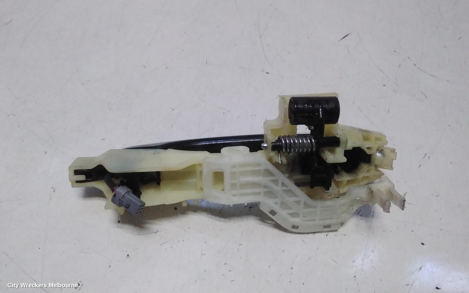 HYUNDAI GENESIS DOOR HANDLE, OUTER, LH FRONT, DH, 11/2014 - 01/2018 - Image 2