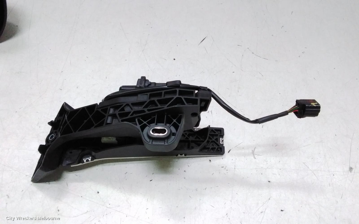 KIA SORENTO PEDAL ASSEMBLY, MQ4, ACCELERATOR PEDAL, CHROME, 02/2020 ONWARDS - Image 3