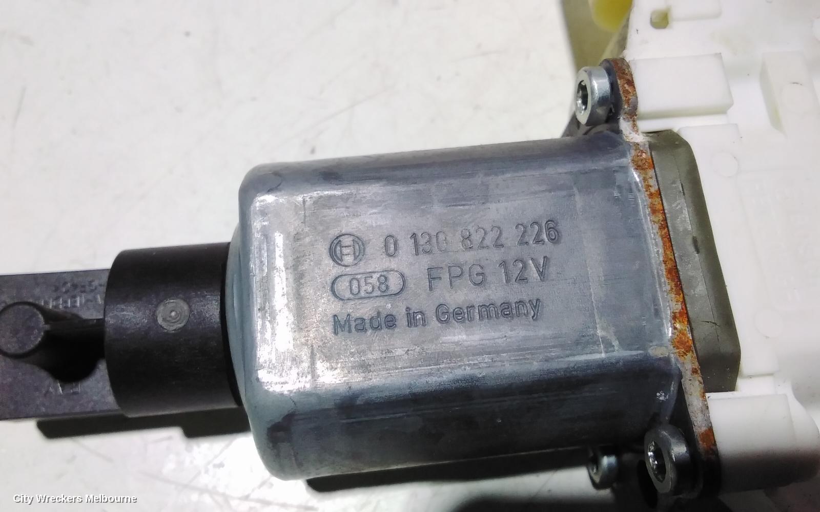 BMW X1 LEFT FRONT WINDOW REG/MOTOR, E84, 04/2010 - 07/2015 - Image 3