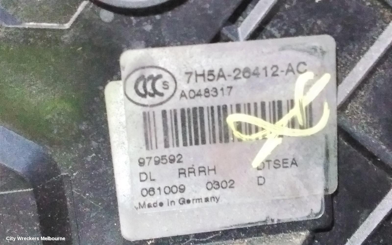 LAND ROVER RANGEROVER SPORT DOOR/BOOT/GATE LOCK, RIGHT REAR DOOR LOCK, L320, W/ PROXIMITY KEYLESS ENTRY, 11/2010 - 05/2013 - Image 3