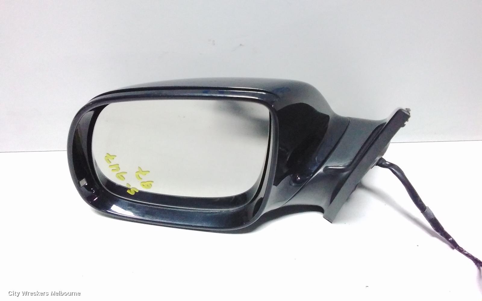 AUDI Q7 LEFT DOOR MIRROR, 4L, MANUAL FOLD, W/ INDICATOR, NON MEMORY & NO LANE CHANGE ASSIST TYPE, 10/2009 - 08/2015 - Image 2